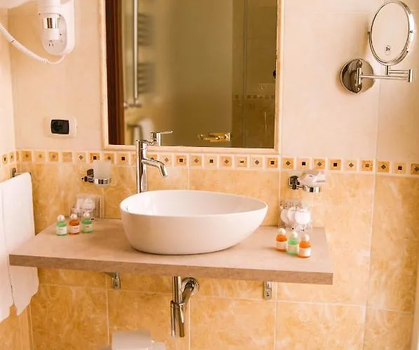 Otel Monti 66
