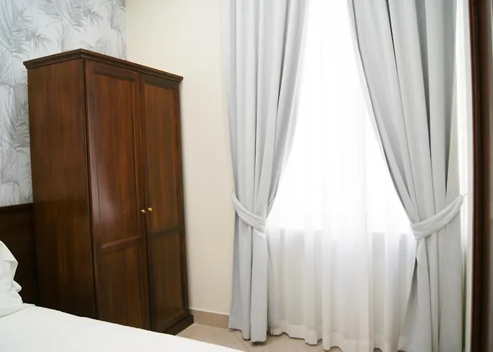 Otel Monti 66 2*